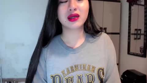 Zoe online show from 01-01-25, 05:33