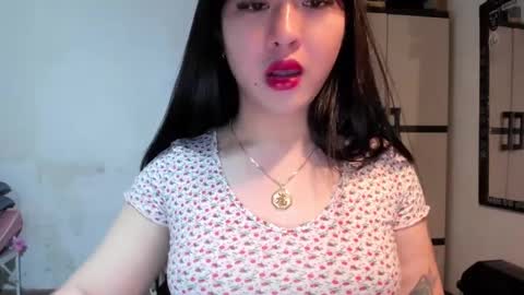 Zoe online show from 01-06-25, 02:58