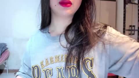 Zoe online show from 01-11-25, 03:09