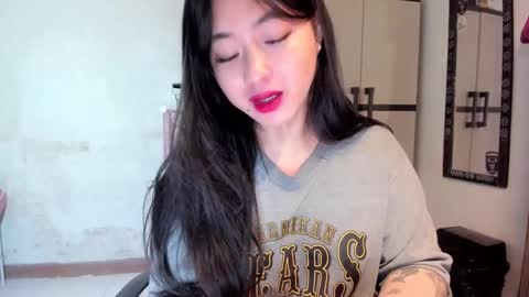 Zoe online show from 01-11-25, 06:44