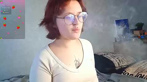 Snapshot of sweetly_girl chatting on 03-03-26, 02:28 Louise online show from 03-03-26, 02:28