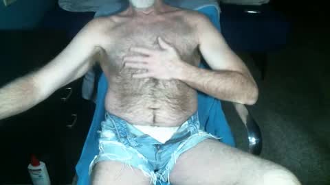 Michael online show from 10-22-25, 01:39