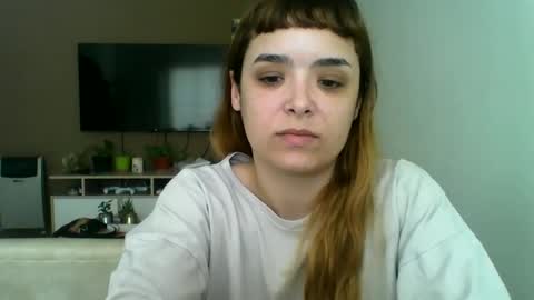 Snapshot of sweetmoonns2 chatting on 10-13-25, 05:46 sweetmoonns2 online show from 10-13-25, 05:46