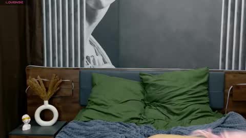 Nancy online show from 11-15-25, 05:42