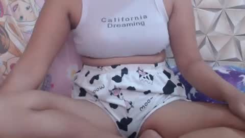 Snapshot of sweetness002 chatting on 12-21-25, 06:53 NESS online show from 12-21-25, 06:53