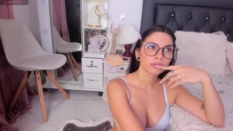 sweetnicky1 online show from 11-26-25, 07:59