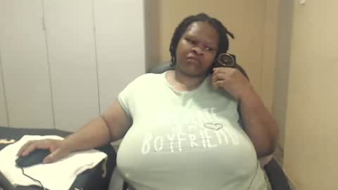 sweetnoziexxx online show from 10-25-25, 05:08