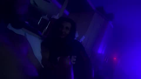 WeAim2PZzz online show from 01-22-25, 02:03