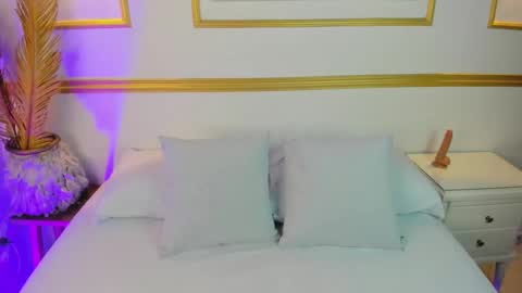 sweetpeach_20 online show from 10-06-25, 07:33