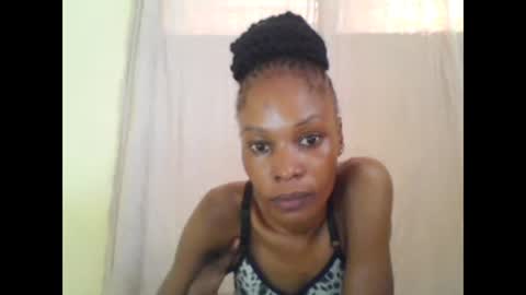 ESTHER online show from 01-17-25, 05:53