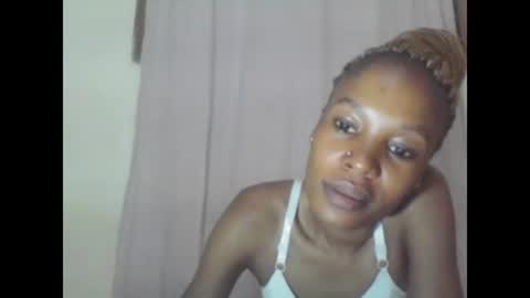 ESTHER online show from 02-12-25, 12:58