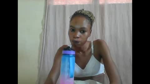 ESTHER online show from 03-02-25, 12:54