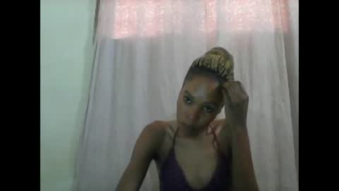 ESTHER online show from 03-03-25, 12:37