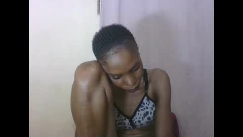 ESTHER online show from 11-25-25, 07:03