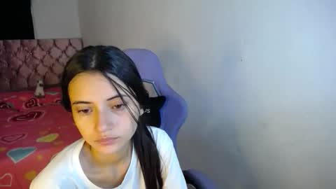 Caro  Lily online show from 10-25-25, 05:30