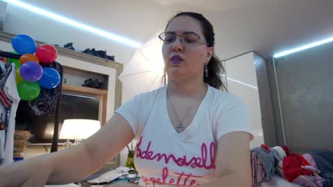 SweetRaisa online show from 12-27-24, 12:07