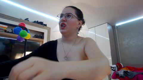 SweetRaisa online show from 01-15-25, 08:48