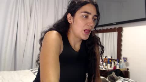 Dianis online show from 02-14-26, 01:02