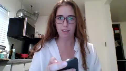 Snapshot of sweetsocalgirl chatting on 01-08-25, 12:38 sweetsocalgirl online show from 01-08-25, 12:38