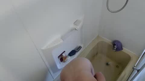 Snapshot of sweetsxx chatting on 09-08-25, 02:16 SwEeTs online show from 09-08-25, 02:16