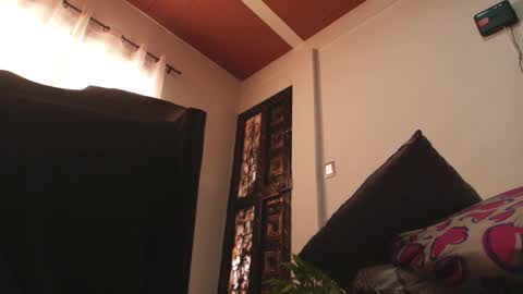 Snapshot of sweett_17 chatting on 10-31-25, 02:40 dulce online show from 10-31-25, 02:40