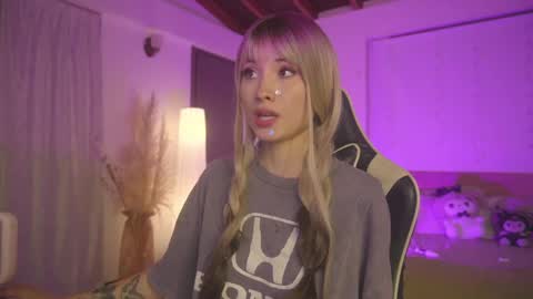 Snapshot of sweett_catt1 chatting on 03-05-25, 06:23 Cat independent model online show from 03-05-25, 06:23