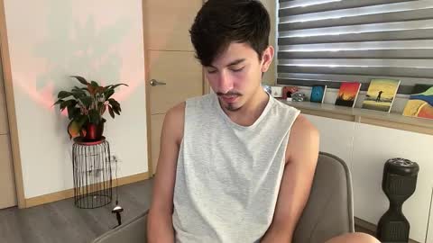 Snapshot of sweettaaron chatting on 10-29-25, 06:09 Andy online show from 10-29-25, 06:09