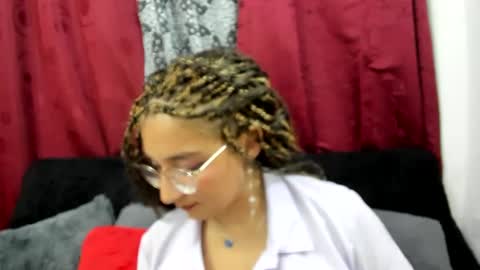 Carla Dubois online show from 03-07-25, 11:49