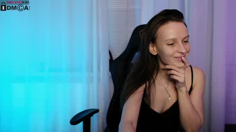 Leila and Alex online show from 01-09-25, 09:16