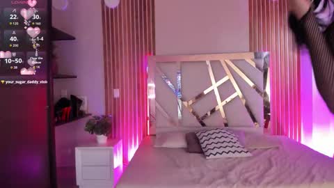 sweetviolet___ online show from 11-08-25, 12:16