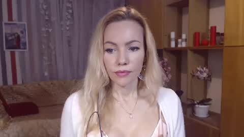 Snapshot of sweety_friend chatting on 12-11-24, 09:12 Sweety friend online show from 12-11-24, 09:12