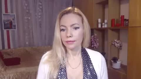 Snapshot of sweety_friend chatting on 02-02-25, 08:19 Sweety friend online show from 02-02-25, 08:19
