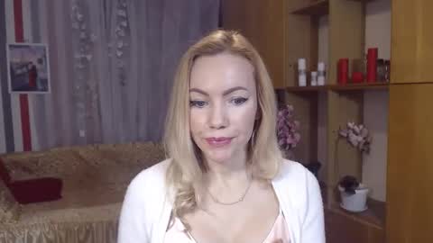 Snapshot of sweety_friend chatting on 02-08-25, 09:04 Sweety friend online show from 02-08-25, 09:04