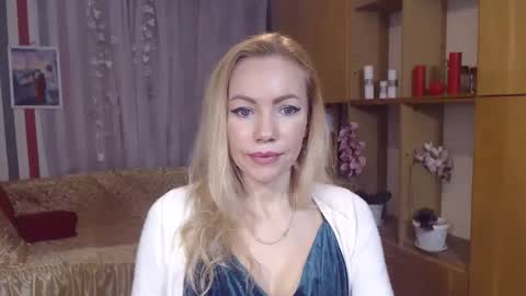 Snapshot of sweety_friend chatting on 02-09-25, 09:06 Sweety friend online show from 02-09-25, 09:06