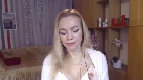 Snapshot of sweety_friend chatting on 02-13-25, 07:42 Sweety friend online show from 02-13-25, 07:42