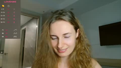 sweety_fruits online show from 11-08-25, 04:51