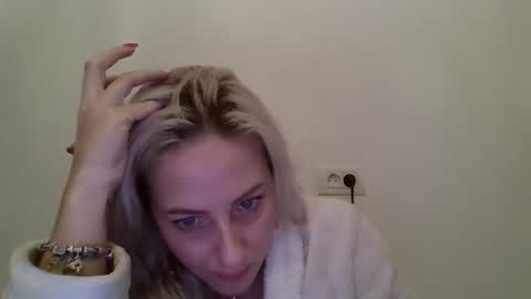 sweety_tweety61278 online show from 10-10-25, 03:55