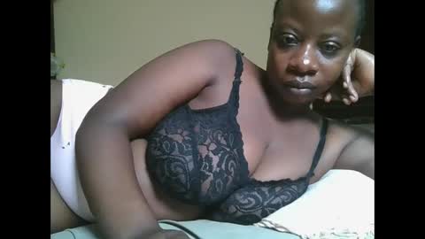 sweetyass25 online show from 10-29-25, 07:21