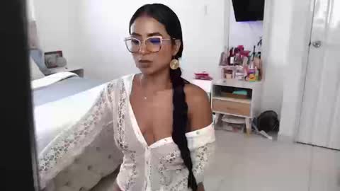 yaya online show from 09-19-25, 05:57