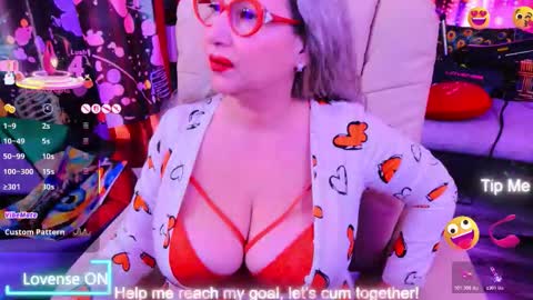 Snapshot of sweetylisahard chatting on 02-14-26, 10:56 Lisa online show from 02-14-26, 10:56