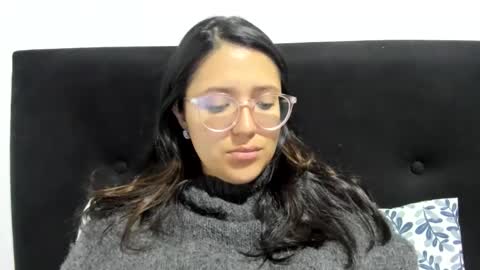 sweetyypeach online show from 12-30-24, 01:14