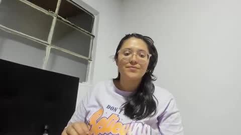 sweetyypeach online show from 01-12-25, 03:28