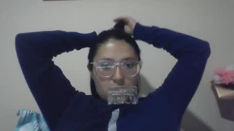 sweetyypeach online show from 02-05-25, 04:16