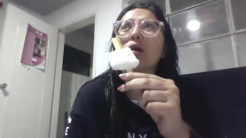 sweetyypeach online show from 02-13-25, 12:57