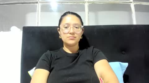 sweetyypeach online show from 02-22-25, 12:38