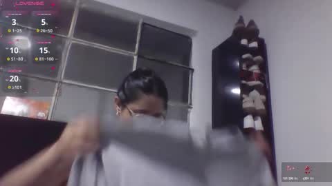 sweetyypeach online show from 09-22-25, 01:40