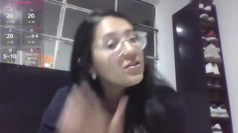 sweetyypeach online show from 09-25-25, 04:16