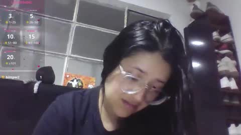 sweetyypeach online show from 11-12-25, 04:35