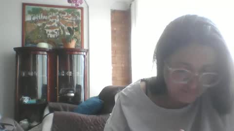 sweetyypeach online show from 11-19-25, 07:47