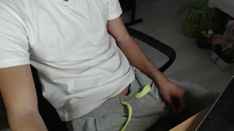 SwetLittleBoy4u online show from 09-25-25, 05:38